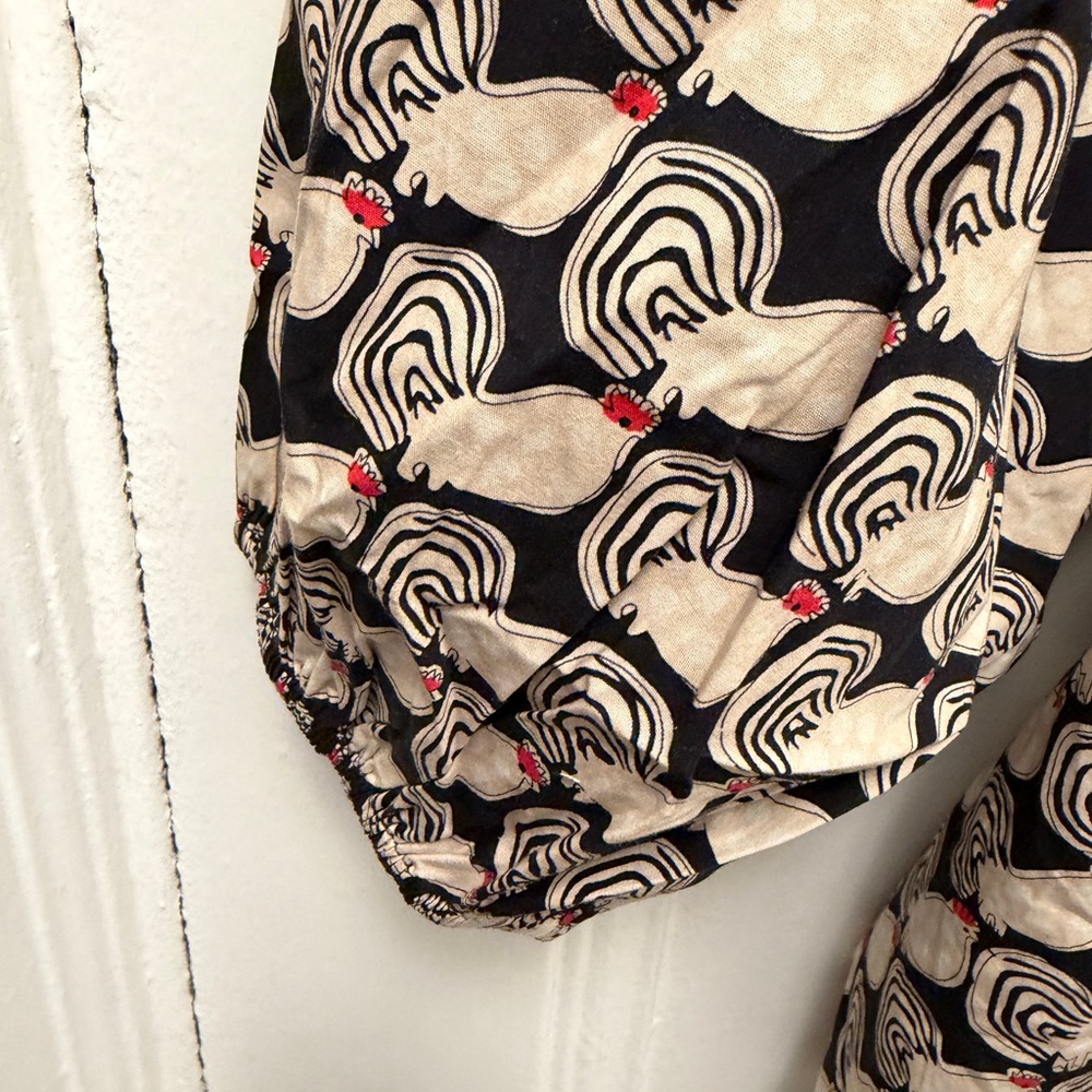 NWT FV Peasant Blouse with Print - Black & Cream with a hint of red - Picture 4 of 5